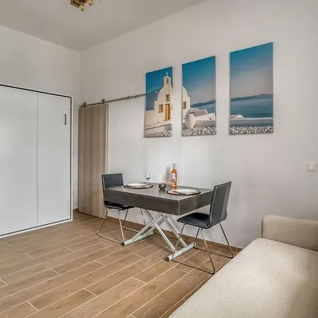 Holiday home Kyanos House - Center Of